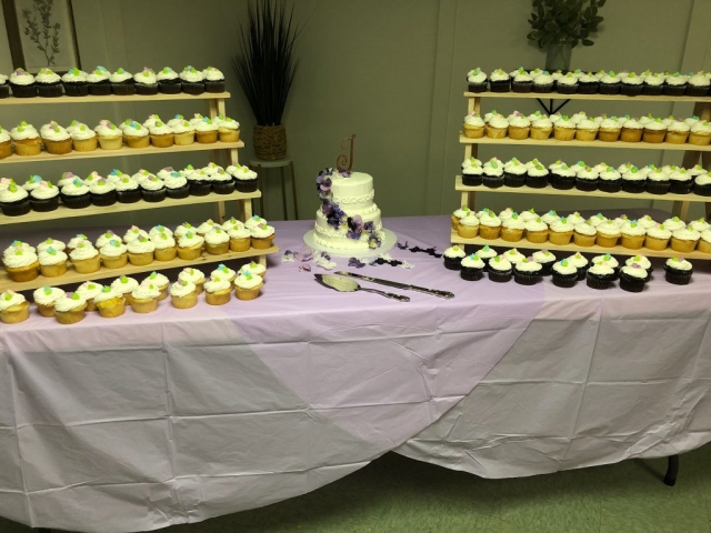 Miss Shirley's Bakery wedding cake